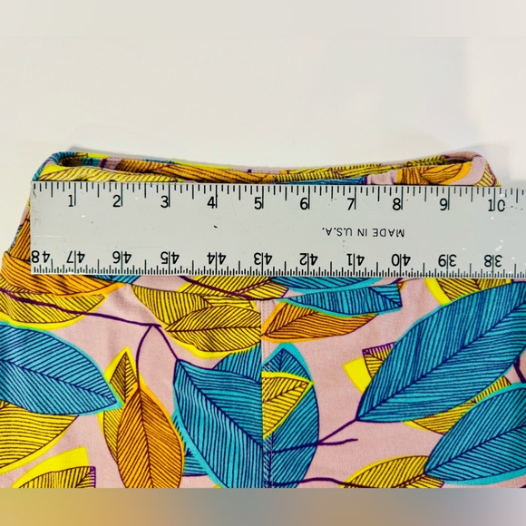 LuLaRoe Leggings Fall Foliage Print Multi Color One Size (2-10) NEW! - Picture 7 of 11